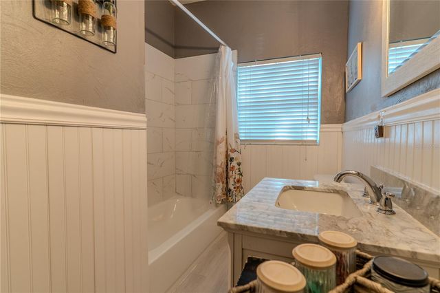 648 N LAKE AVENUE, Apopka, FL 32712