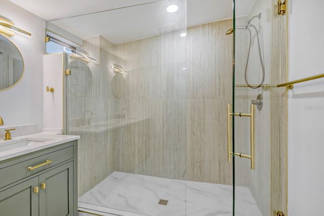 711 19TH AVENUE S, St Petersburg, FL 33705