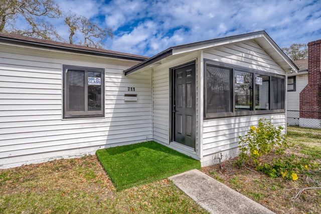 711 19TH AVENUE S, St Petersburg, FL 33705