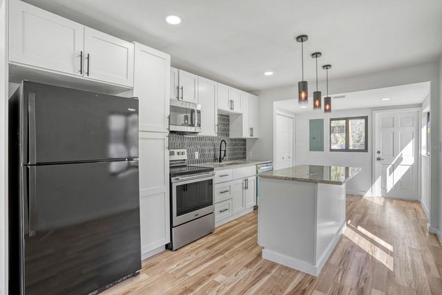 711 19TH AVENUE S, St Petersburg, FL 33705