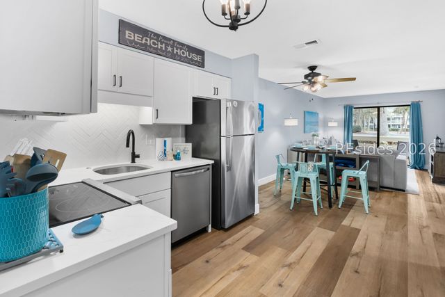 45 Folly Field Rd Apt 9A, Hilton Head Island, SC 29928