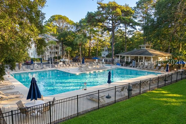 45 Folly Field Rd Apt 9A, Hilton Head Island, SC 29928