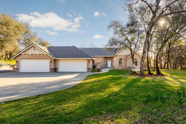 17023 Duggans Rd, Grass Valley, CA 95949