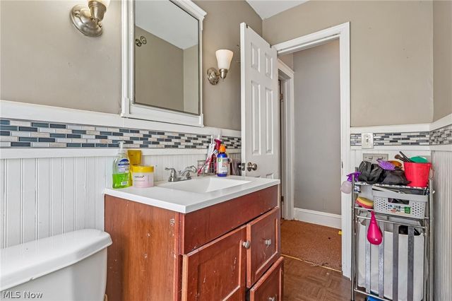 3953 W 160th Street, Cleveland, OH 44111