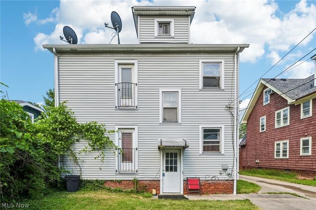 3953 W 160th Street, Cleveland, OH 44111