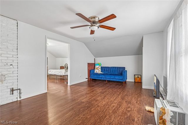3953 W 160th Street, Cleveland, OH 44111