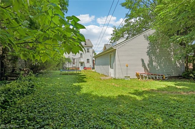 3953 W 160th Street, Cleveland, OH 44111