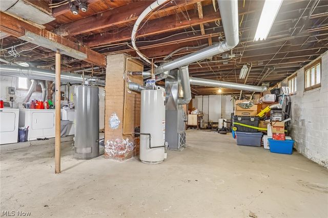 3953 W 160th Street, Cleveland, OH 44111