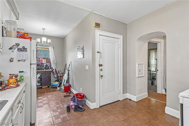 3953 W 160th Street, Cleveland, OH 44111