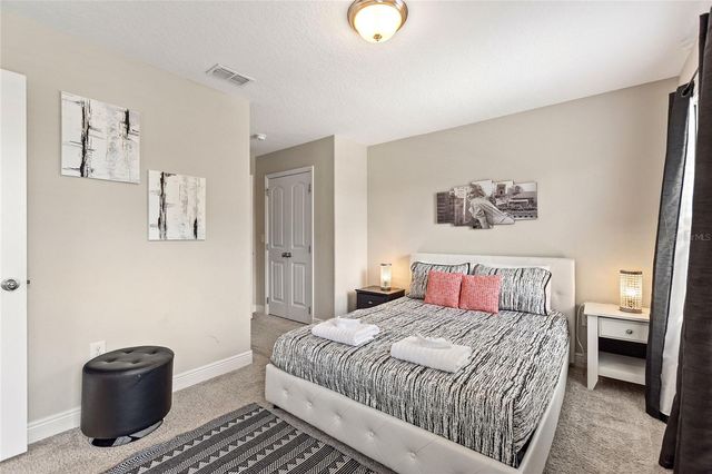 5368 OAKBOURNE AVENUE, Davenport, FL 33837