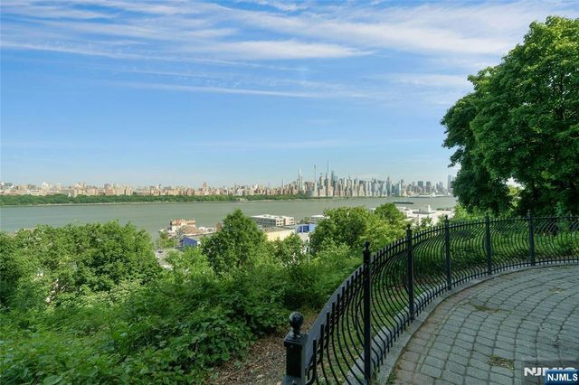 7855 Boulevard East 5K, North Bergen, NJ 07047