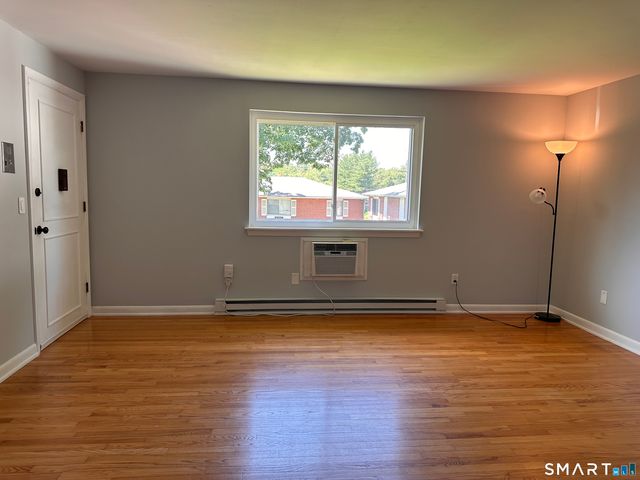273 Queen Street 3B, Southington, CT 06489