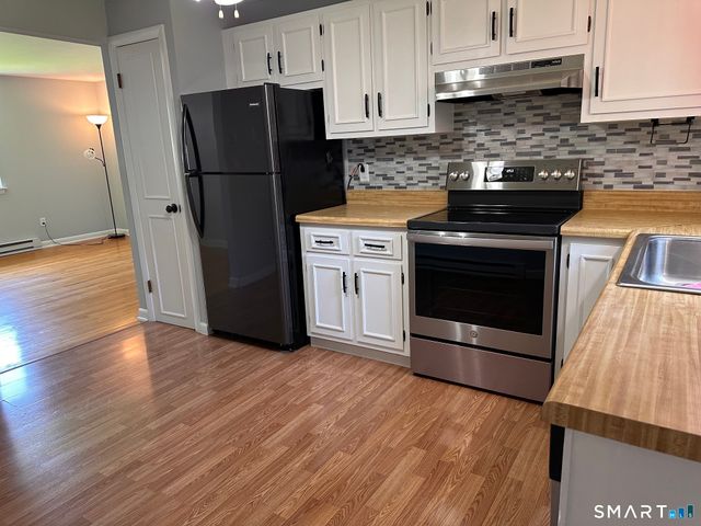 273 Queen Street 3B, Southington, CT 06489