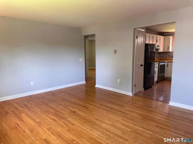 273 Queen Street 3B, Southington, CT 06489