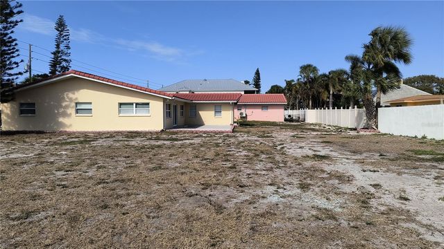 3001 GULF BOULEVARD, Belleair Beach, FL 33786