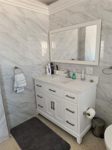 3001 GULF BOULEVARD, Belleair Beach, FL 33786