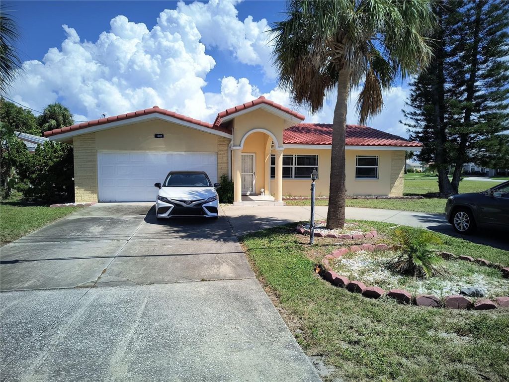 3001 GULF BOULEVARD, Belleair Beach, FL 33786