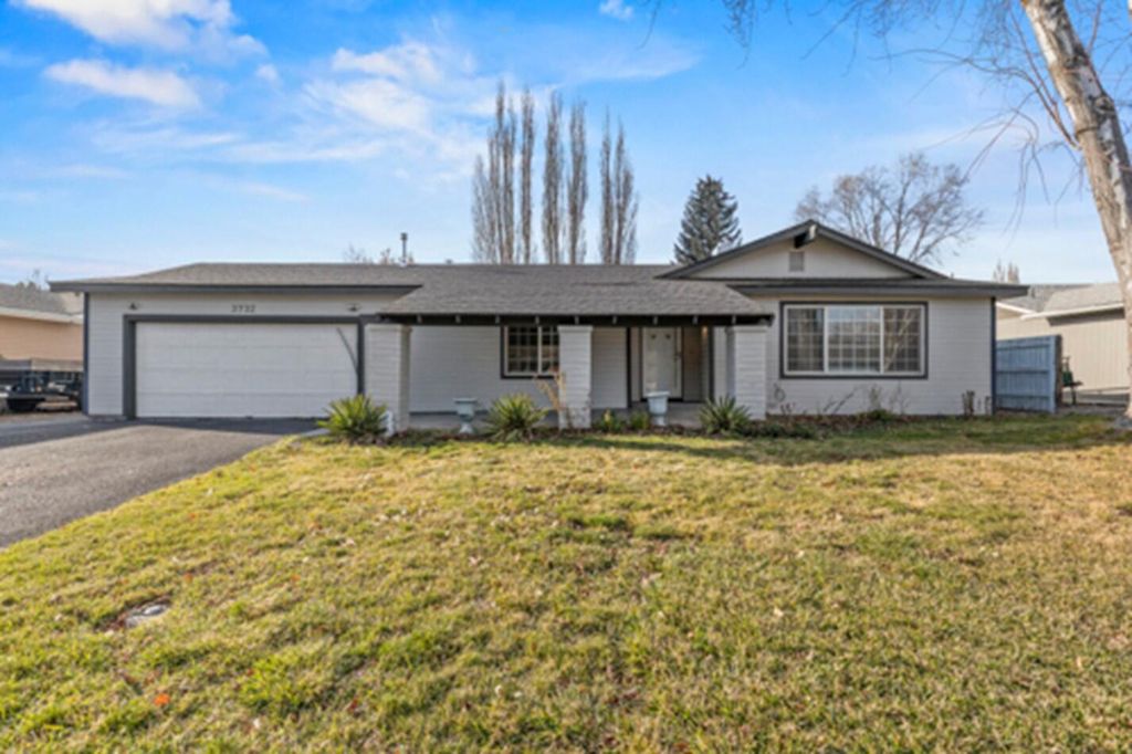 3732 Grenada Way, Klamath Falls, OR 97603
