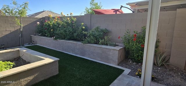 10583 W BRONCO Trail, Peoria, AZ 85383