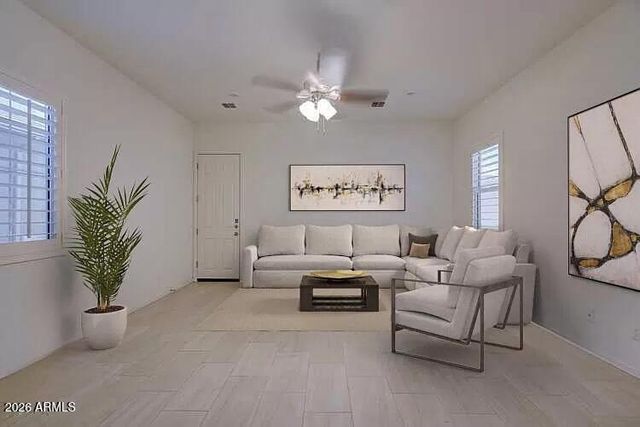 10583 W BRONCO Trail, Peoria, AZ 85383