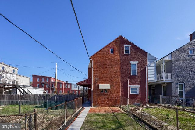 36 N 6TH ST, Columbia, PA 17512