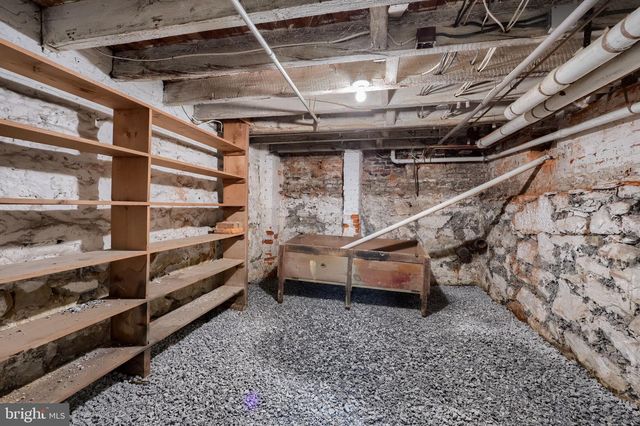 36 N 6TH ST, Columbia, PA 17512