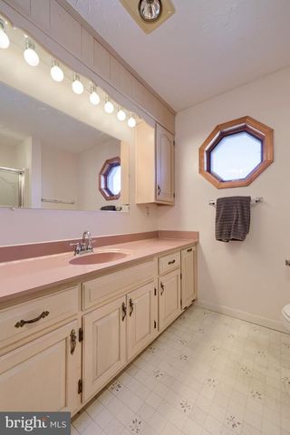 36 N 6TH ST, Columbia, PA 17512