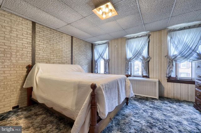 36 N 6TH ST, Columbia, PA 17512