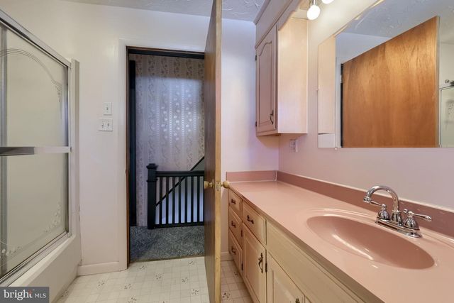 36 N 6TH ST, Columbia, PA 17512