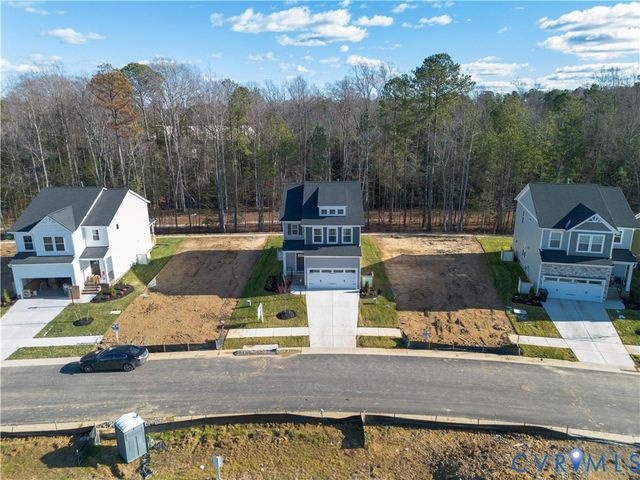 6437 Lila Crest Ln, Midlothian, VA 23112