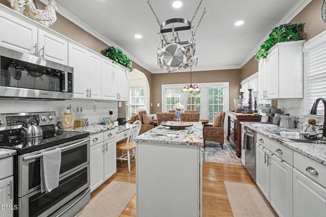 202 Travilah Oaks Lane, Cary, NC 27518