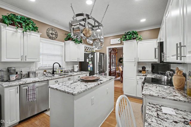 202 Travilah Oaks Lane, Cary, NC 27518