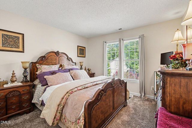 202 Travilah Oaks Lane, Cary, NC 27518