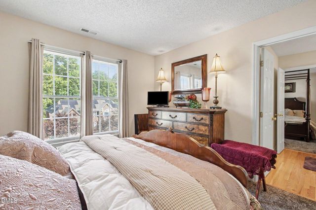 202 Travilah Oaks Lane, Cary, NC 27518