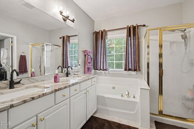 202 Travilah Oaks Lane, Cary, NC 27518