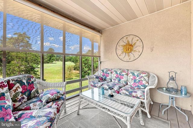70 ARROWHEAD RDG, Hedgesville, WV 25427
