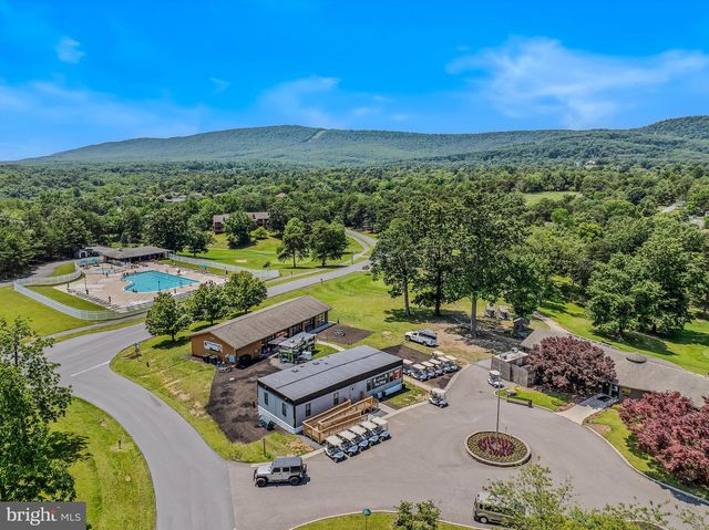 70 ARROWHEAD RDG, Hedgesville, WV 25427