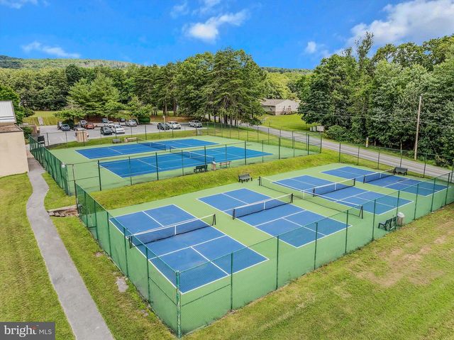 70 ARROWHEAD RDG, Hedgesville, WV 25427