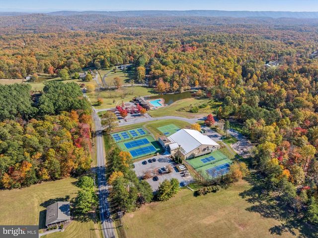 70 ARROWHEAD RDG, Hedgesville, WV 25427
