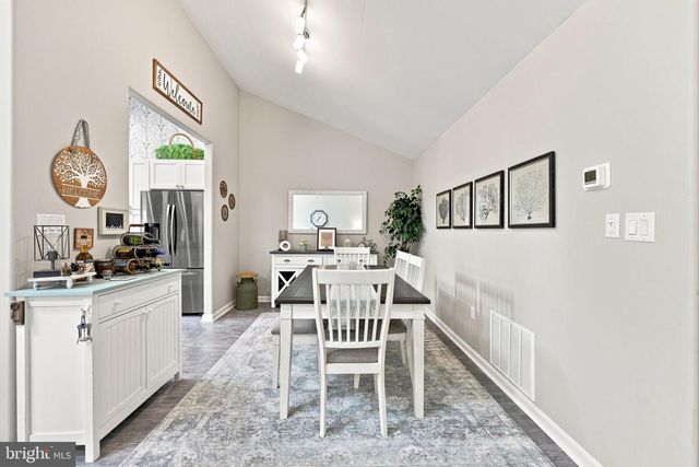 70 ARROWHEAD RDG, Hedgesville, WV 25427
