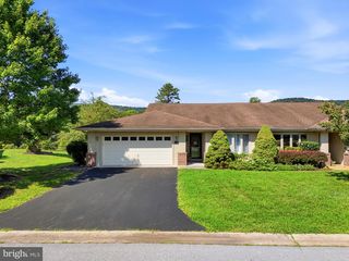 70 ARROWHEAD RDG, Hedgesville, WV 25427