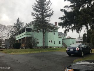 600 1st Street 1W/rear, Watervliet, NY 12189