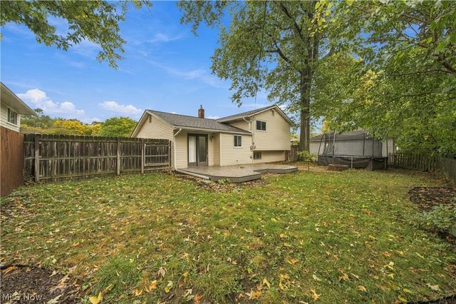 24263 Lebern Drive, North Olmsted, OH 44070