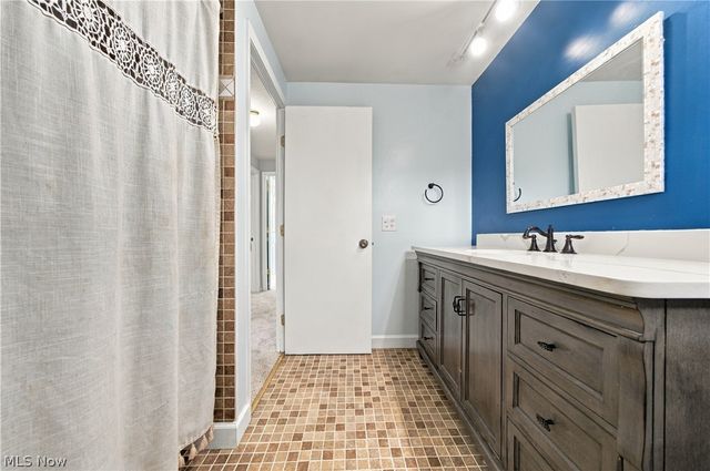 24263 Lebern Drive, North Olmsted, OH 44070