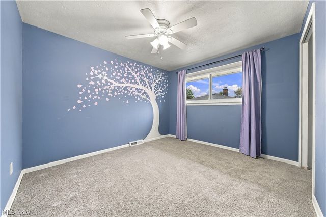 24263 Lebern Drive, North Olmsted, OH 44070