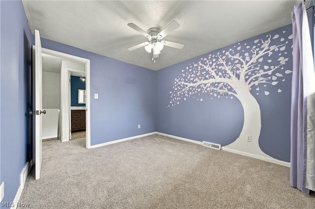 24263 Lebern Drive, North Olmsted, OH 44070