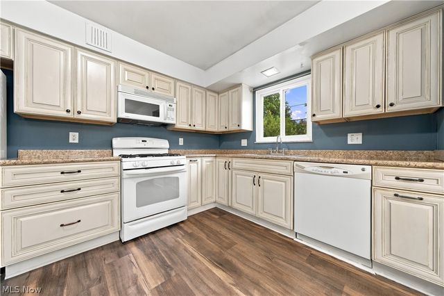 24263 Lebern Drive, North Olmsted, OH 44070