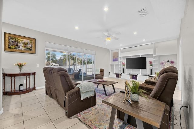 13007 OAKMONT WOOD COURT, Riverview, FL 33579