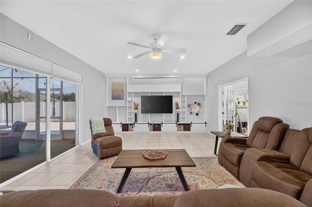 13007 OAKMONT WOOD COURT, Riverview, FL 33579
