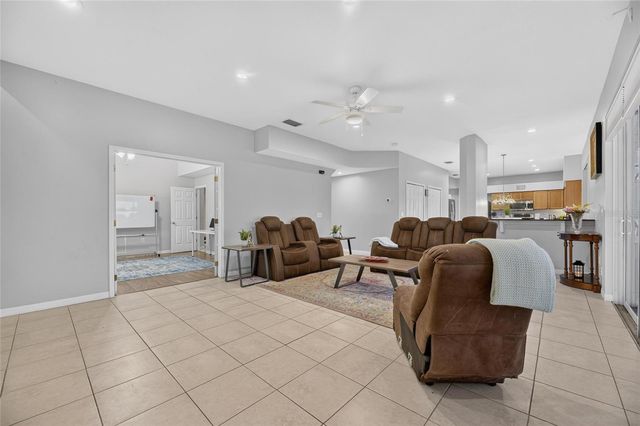 13007 OAKMONT WOOD COURT, Riverview, FL 33579